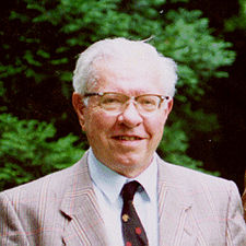 fred-hoyle